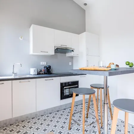 Magnifiques Climatises En Plein Coeur Des Chartrons Apartment *